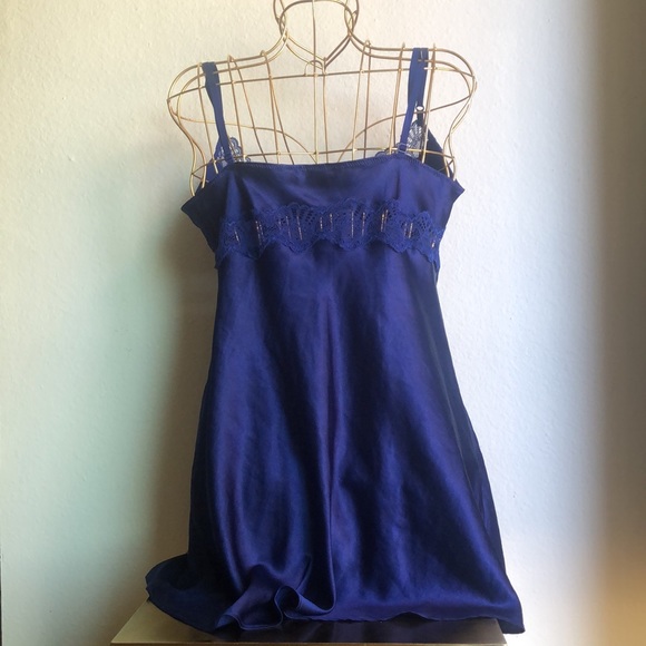 Victoria’s Secret slip - Picture 4 of 4